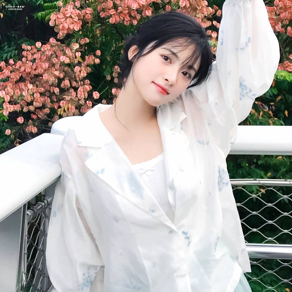 沈月 原图去衣-巨乳图库