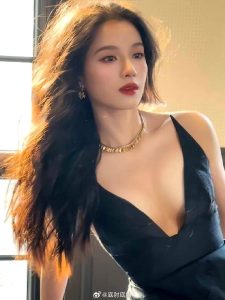 张婧仪 原图去衣-脱衣论坛-社区-巨乳图库