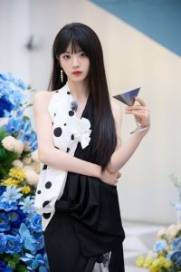 田曦薇 原图去衣-脱衣论坛-社区-巨乳图库