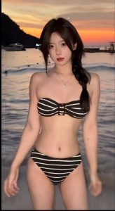 网红 呆妹小霸王 图片去衣-脱衣论坛-社区-巨乳图库