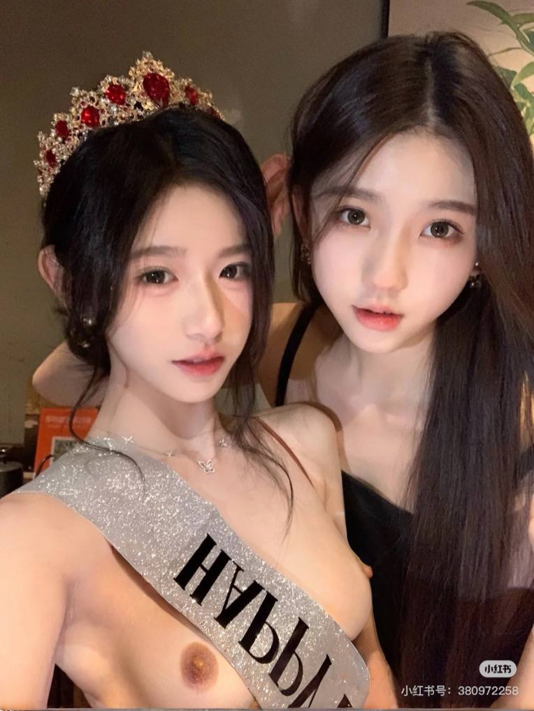 网红 花碎花 高倩 原图去衣 20P-巨乳图库