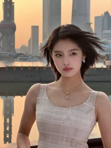 艾米  原图去衣-脱衣论坛-社区-巨乳图库