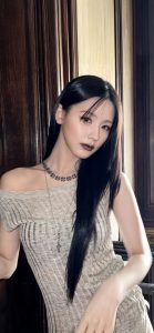 赵美延  原图去衣-脱衣论坛-社区-巨乳图库