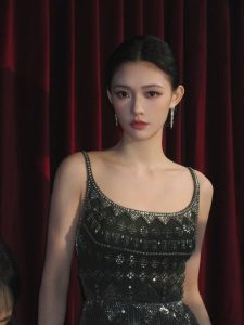 林允 迪丽热巴 原图去衣-脱衣论坛-社区-巨乳图库