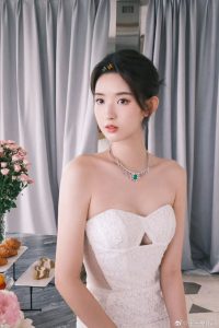 王玉雯 原图去衣 3-脱衣论坛-社区-巨乳图库