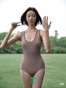 张艺凡 原图去衣-脱衣论坛-社区-巨乳图库