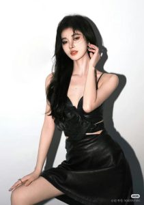 鞠婧祎 原图去衣-脱衣论坛-社区-巨乳图库
