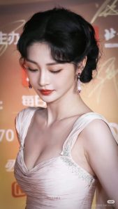 周洁琼  原图去衣 1-脱衣论坛-社区-巨乳图库