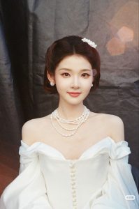张淼怡 原图去衣-脱衣论坛-社区-巨乳图库